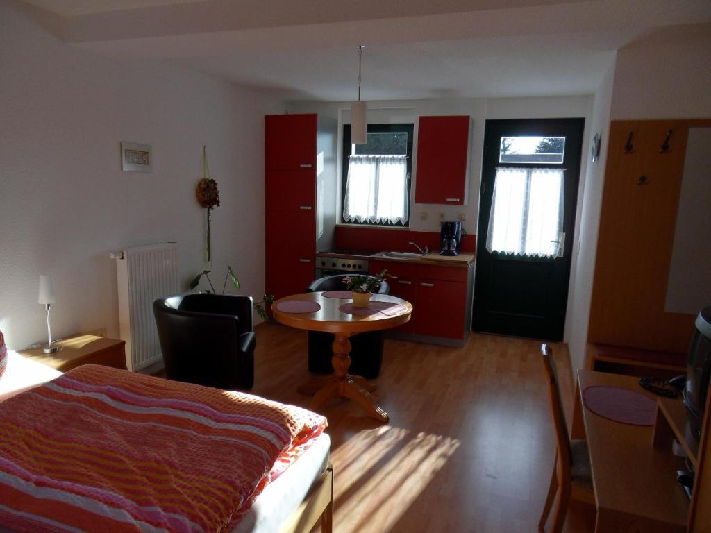 Ferienwohnung Alte Gaertnerei Dresden Zimmer foto